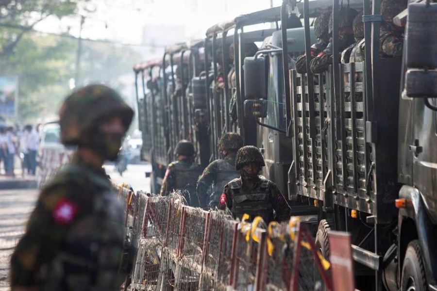 म्यानमारः विद्रोही समूहसँग थाक्यो जुन्ता सेना २ वर्ष अनिवार्य सैन्य सेवाको नियम लागू