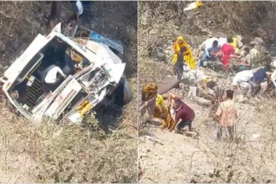 भारतको जम्मूमा तीर्थयात्री बोकेको बस दुर्घटना हुँदा २१ जनाको मृत्यु, दर्जनौँ घाइते