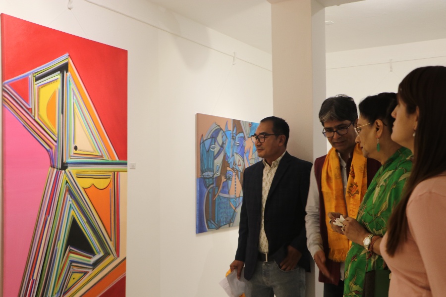 विश्व कला दिवसः नेपाली कला बजारकै चिन्ता