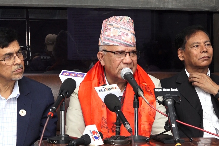 बजेट डडेलधुरा गोरखा र नुवाकोटमा केन्द्रित भयो माधव नेपाल