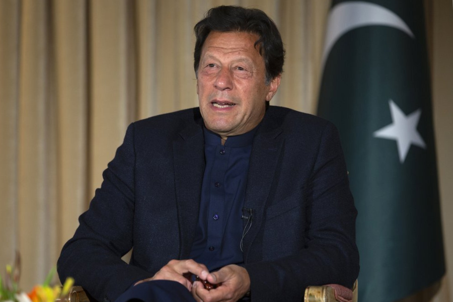 पाकिस्तानका पूर्वप्रधानमन्त्री खानलाई दंगासँग सम्बन्धित १२ मुद्दामा जमानत