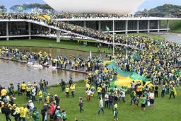 ब्राजिलको संसद्‌मा ‘क्यापिटल हिल’ सम्झाउने घटना, चार सय जना पक्राउ