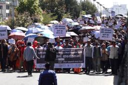 काठमाडौँका मेयर बालेन शाहविरुद्ध सुकुमबासीको प्रदर्शन [तस्वीरहरू]