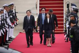 द्विपक्षीय सम्बन्ध सुधारका लागि जापानी प्रधानमन्त्री दक्षिण कोरियाको भ्रमणमा