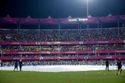 आईपीएल: वर्षाले खेल रद्द हुँदा राजस्थान रोयल्स र कोलकाता नाइट राइडर्सले अंक बाँडे 