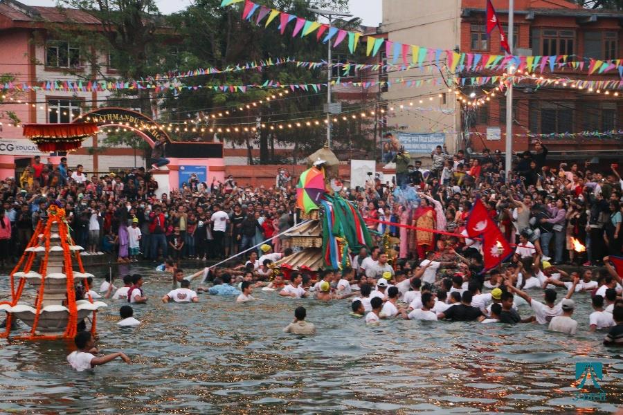 हाँडीगाउँमा गहना खोज्ने जात्रा