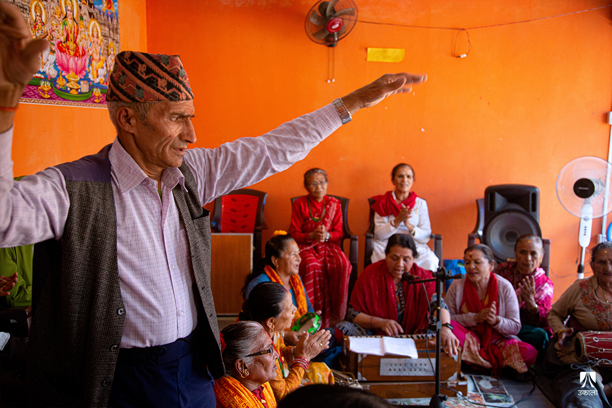 एकांगी जीवनलाई सामाजिकतामा बदल्न सघाउँदै ‘ज्येष्ठ नागरिक क्लब’