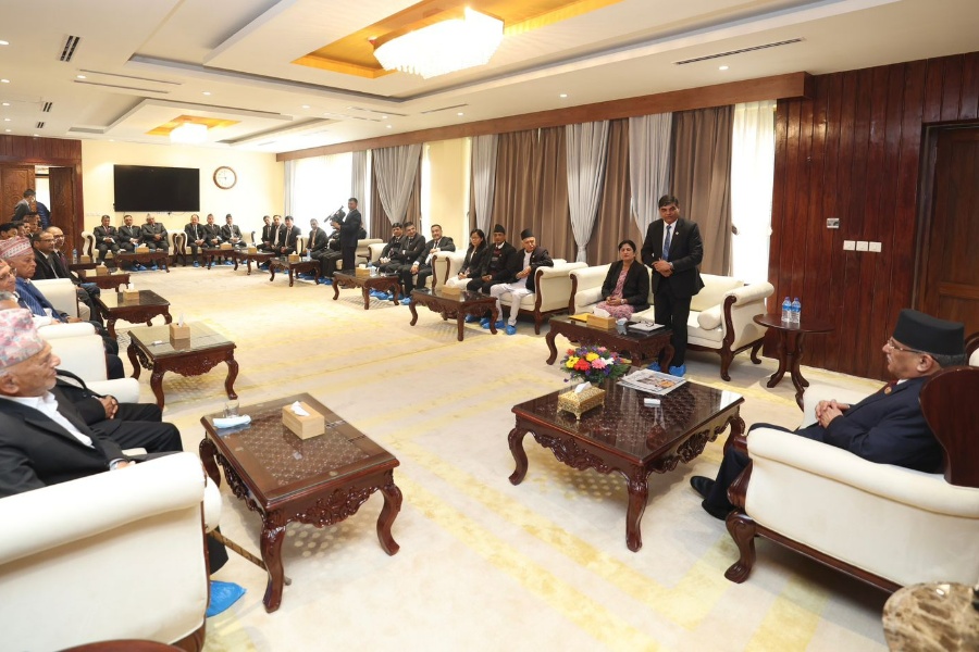 प्रधानन्यायाधीश नियुक्ति गर्न बार पदाधिकारीद्वारा प्रधानमन्त्रीको ध्यानाकर्षण