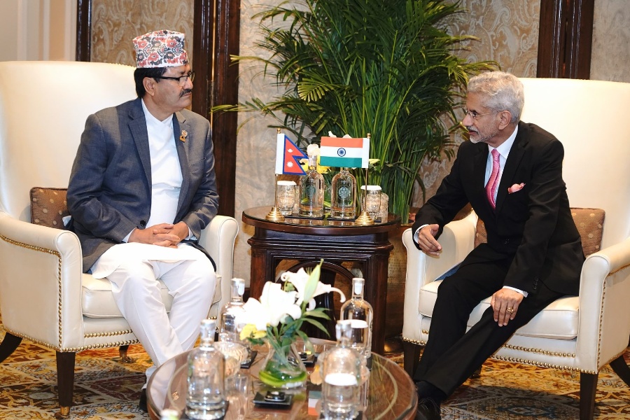 परराष्ट्रमन्त्री र भारतीय विदेशमन्त्रीबीच भेटवार्ता