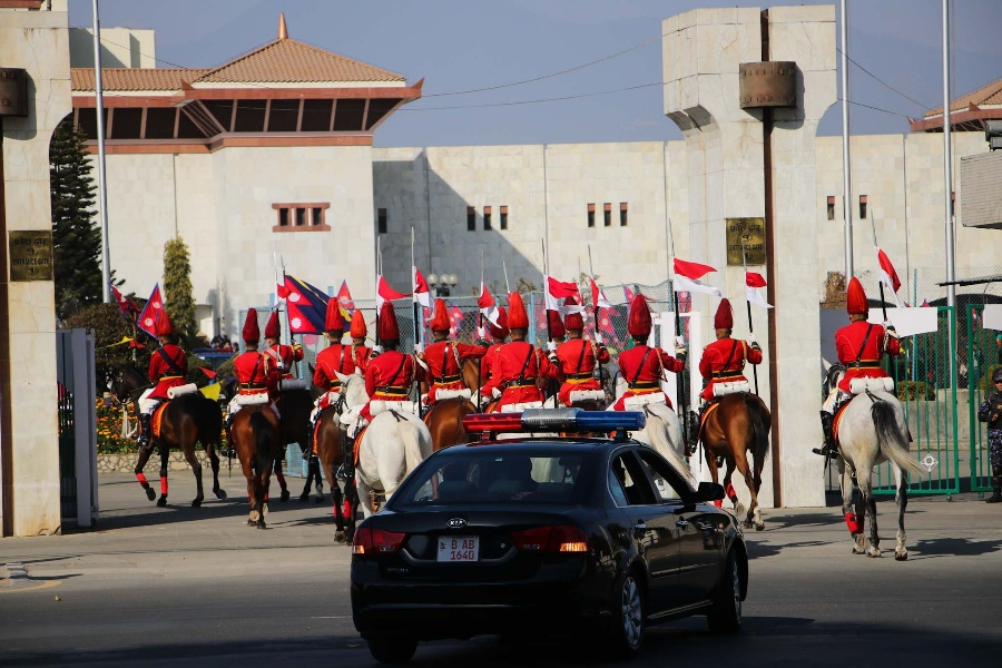 सर्वोच्चको परमादेश– ‘भीभीआईपीको सवारी चलाउने नाममा सडकमा व्यवधान नगर्नू’
