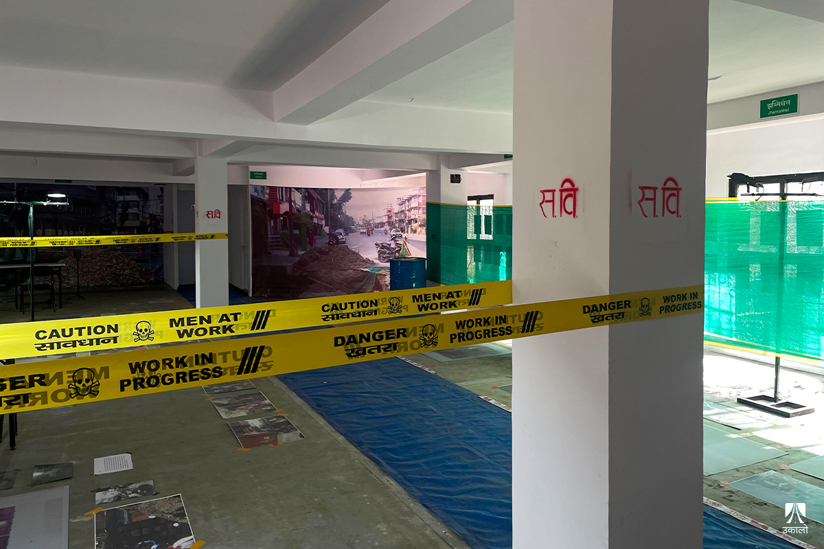 सडकका खाल्डाखुल्डी र सडककै दुर्दशा देखिने प्रदर्शनीस्थल