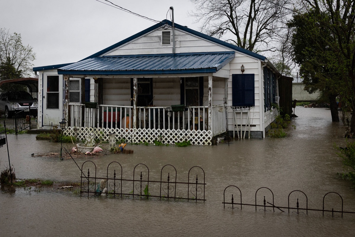 अमेरिकामा आँधीका कारण १६ जनाको मृत्यु