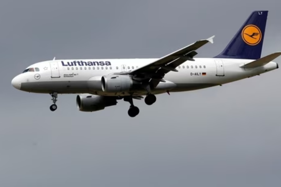 पति–पत्नीको झगडाले बैंकक जाँदै गरेको विमान दिल्ली 'डाइभर्ट'