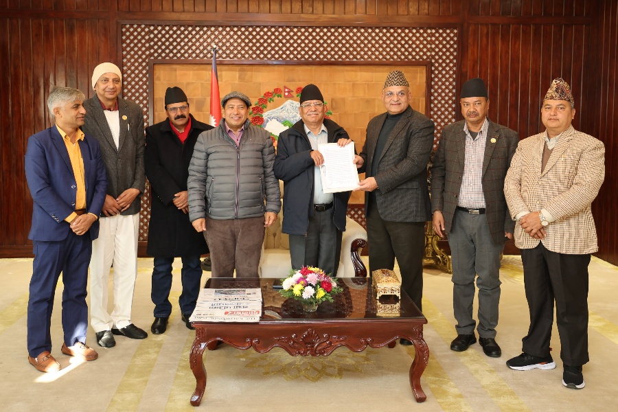 संघीयता कार्यान्वयनका लागि मुख्यमन्त्रीले गराए प्रधानमन्त्रीको ध्यानाकर्षण