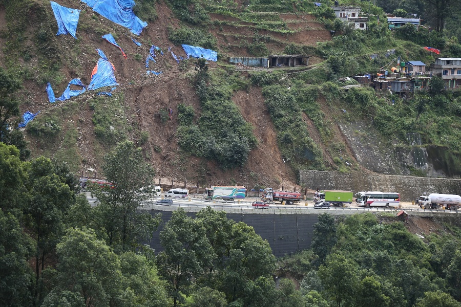 कुलेखानी–फाखेल र सिस्नेरी–दक्षिणकाली सडक ३ दिन बन्द