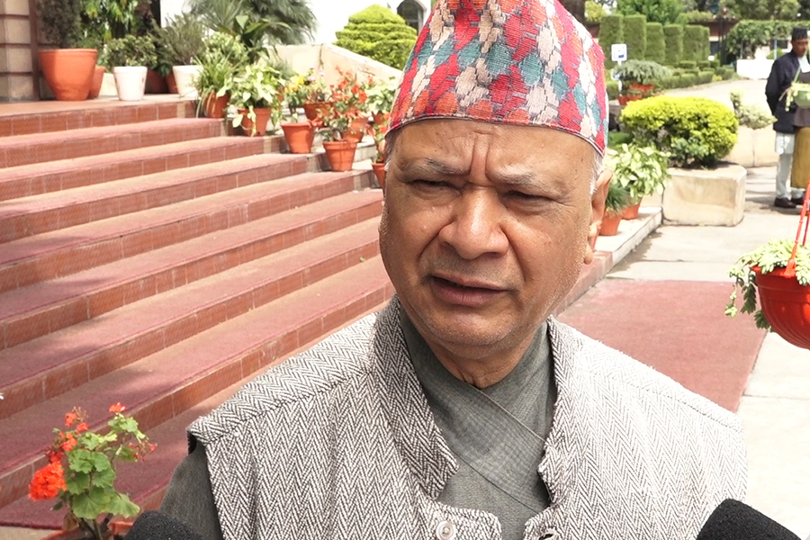 सुन तस्करी प्रकरणमा प्रधानमन्त्रीको कामबाट ढुक्क छैनौँ : रघुजी पन्त