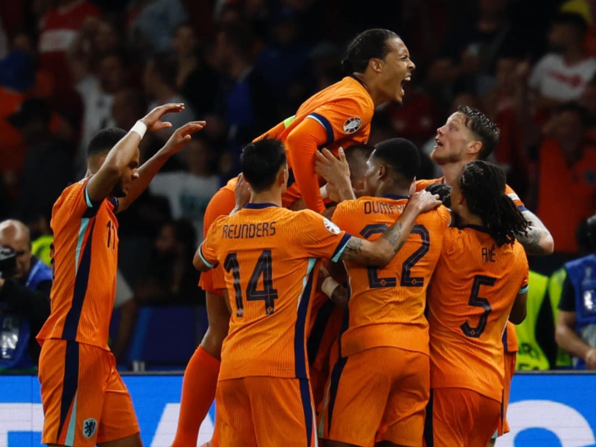 इंग्ल्यान्ड र नेदरल्यान्ड्स युरोकपको सेमिफाइनलमा