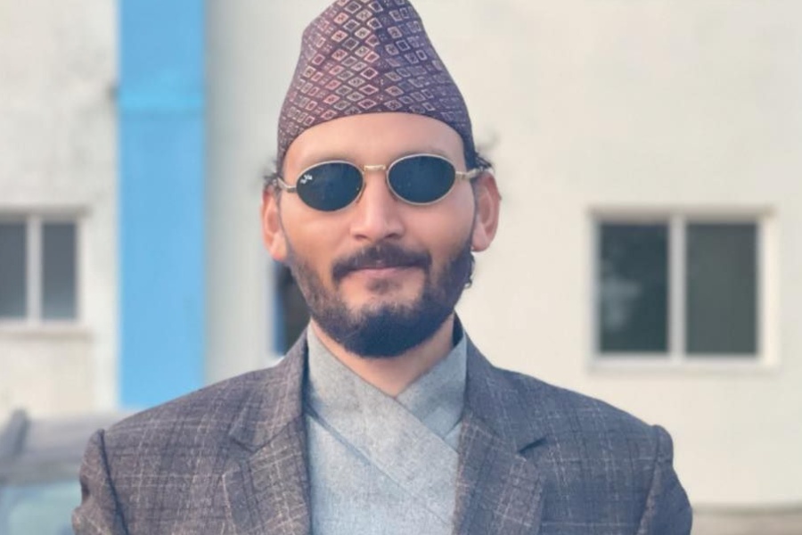 चरित्रमा बाँच्ने विपीन