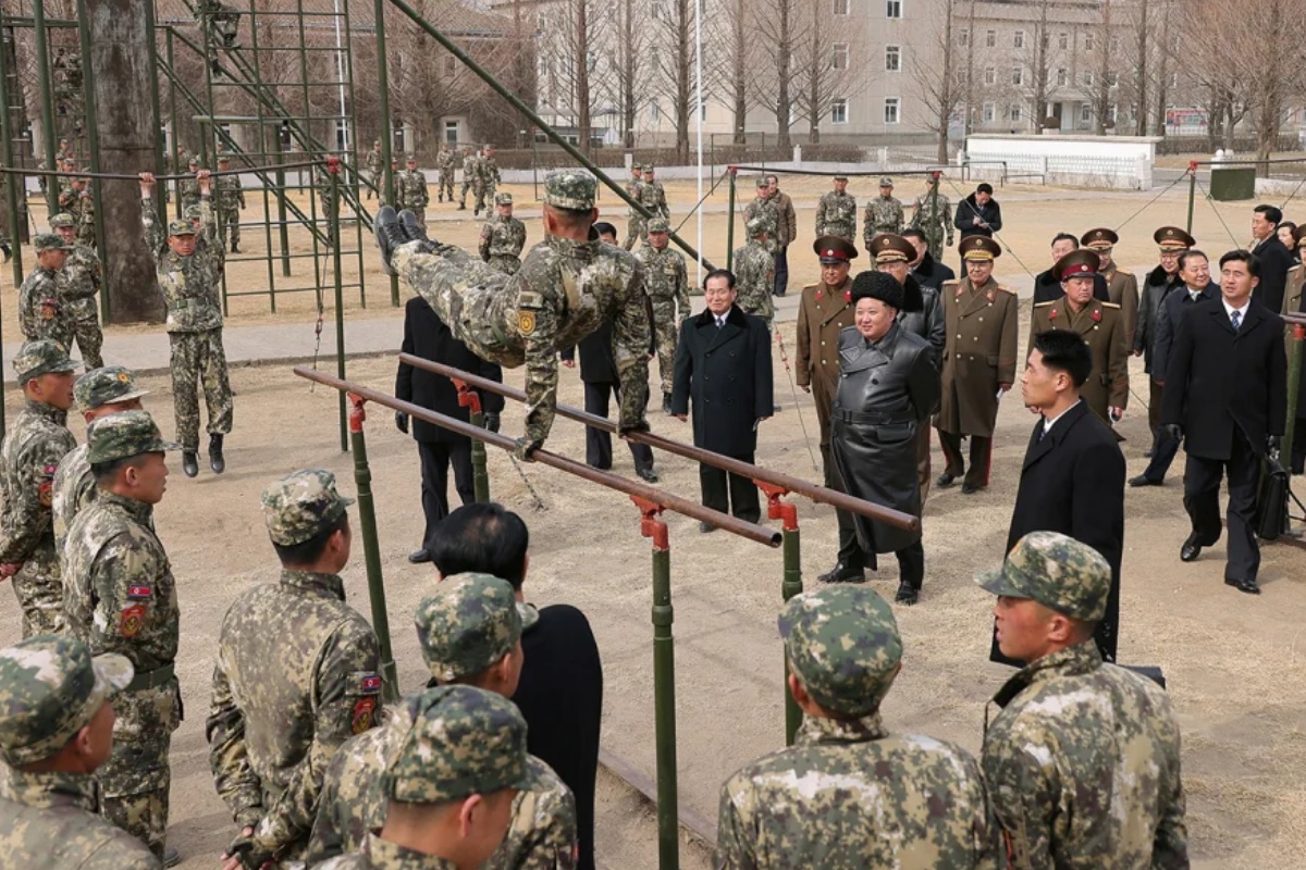 उत्तर कोरियाले थप ३ हजार सेना रुस पठायो 