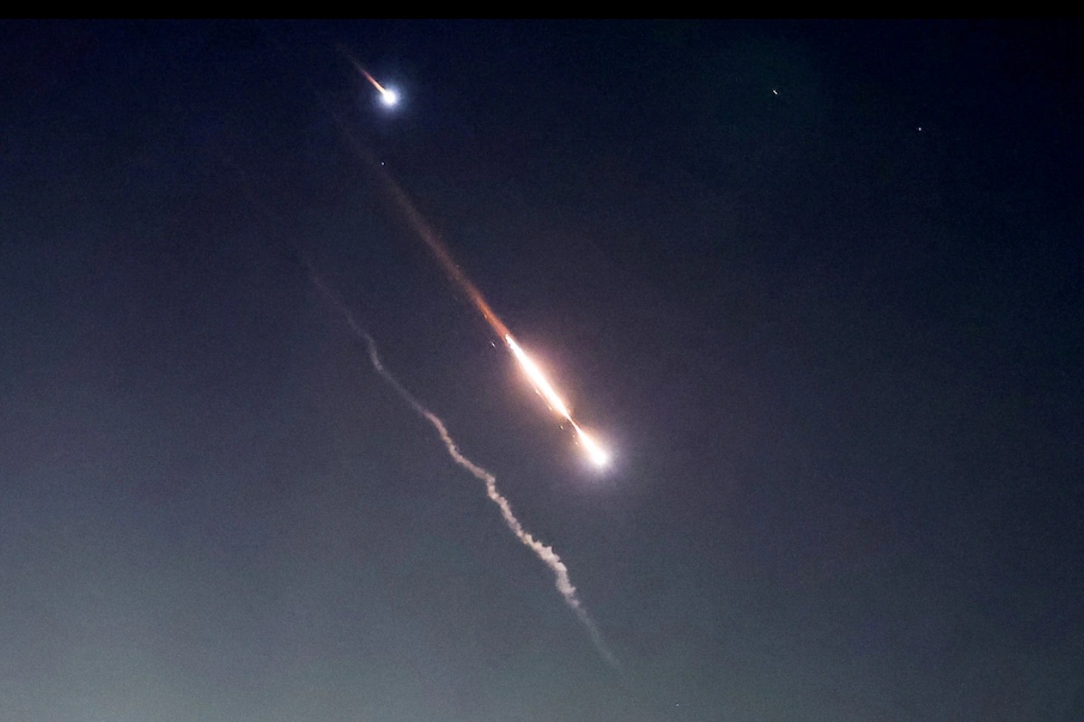 इजरायलमा इरानको आक्रमण, २०० भन्दा बढी मिसाइल प्रहार 