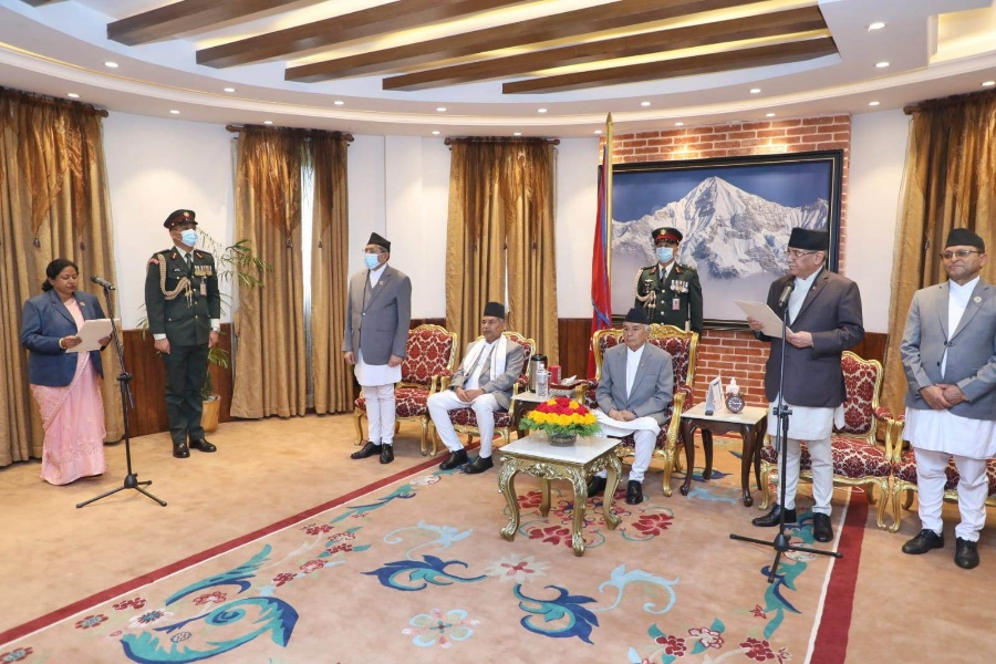 वनमन्त्री महतो र शिक्षा राज्यमन्त्री कुमारीले लिए शपथ