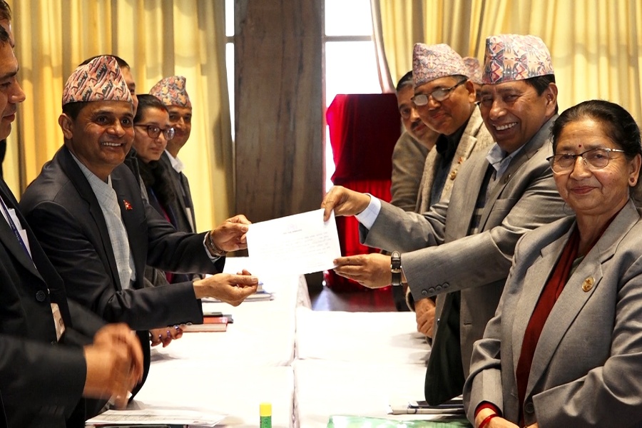 राष्ट्रियसभा उपाध्यक्षमा माओवादी केन्द्रकी उर्मिला अर्यालको उम्मेदवारी