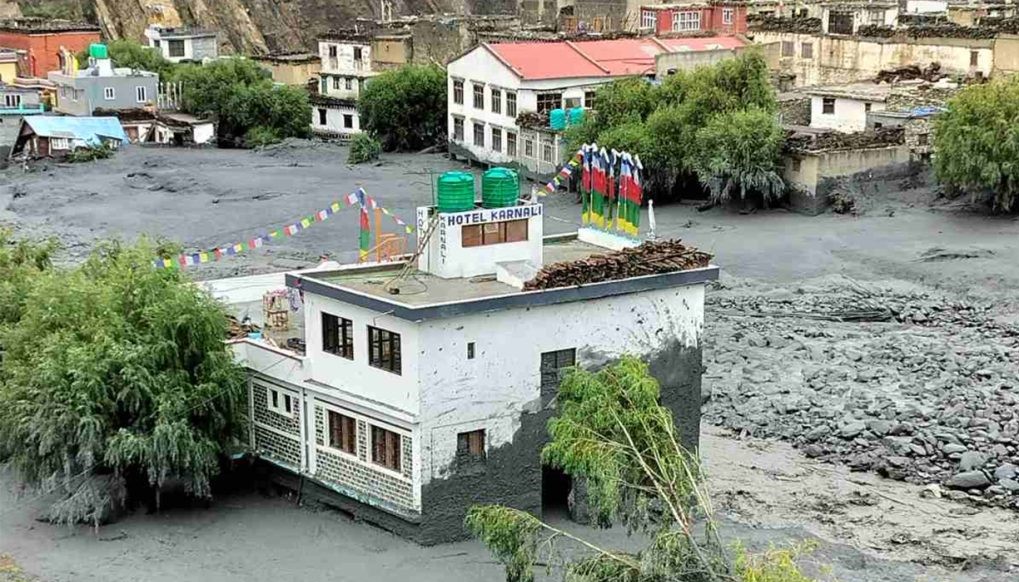 कागबेनीमा बाढीले पुरिएको डेढ करोड रुपैयाँ फेला