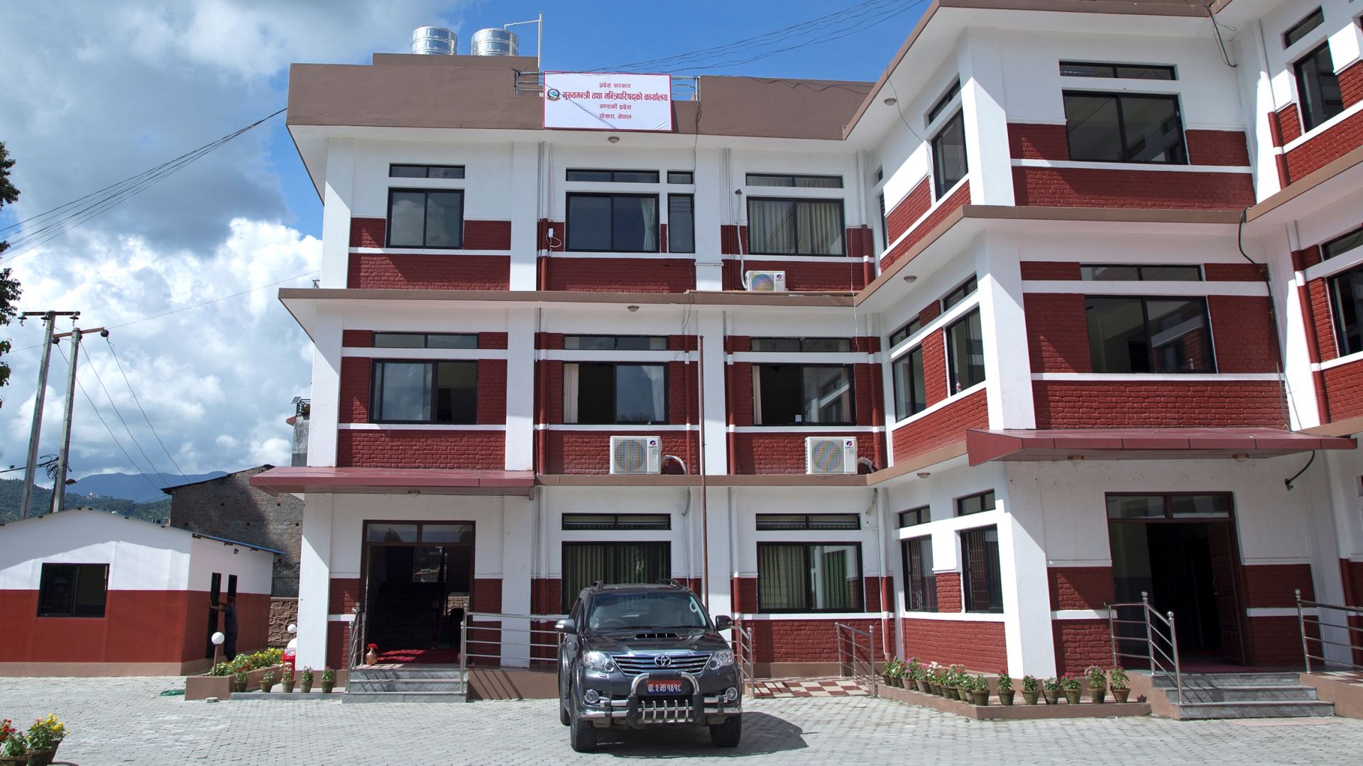 गण्डकीमा कुन दललाई कति मन्त्रालय?