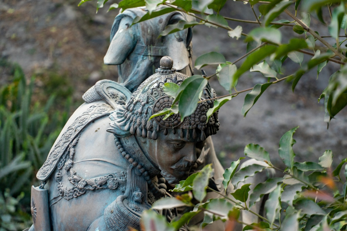 संरक्षणको पर्खाइमा राणाकालीन शालिक [तस्वीरहरू]