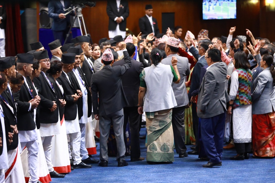 एमालेको अवरोधपछि प्रतिनिधिसभाको बैठक स्थगित