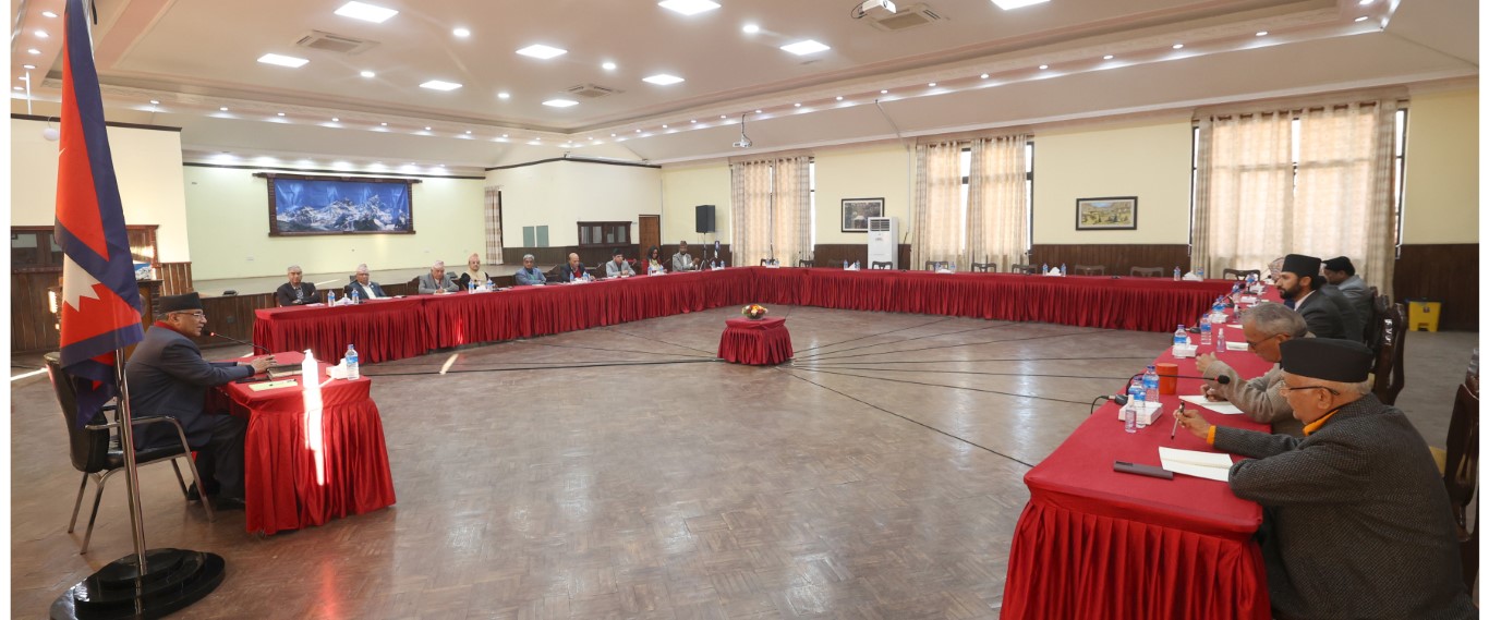 सर्वदलीय बैठकमा प्रधानमन्त्रीले भने- सबैलाई मिलाएर अघि बढ्छु