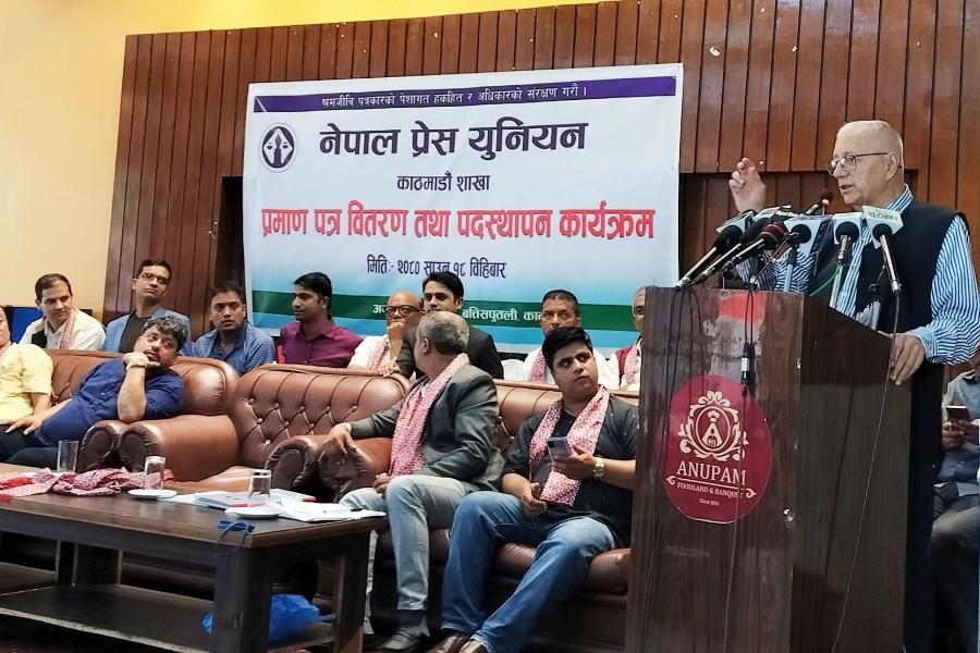 सुन तस्करी प्रकरणमा प्रधानमन्त्रीकै संलग्नता हुनसक्छ: शेखर कोइराला