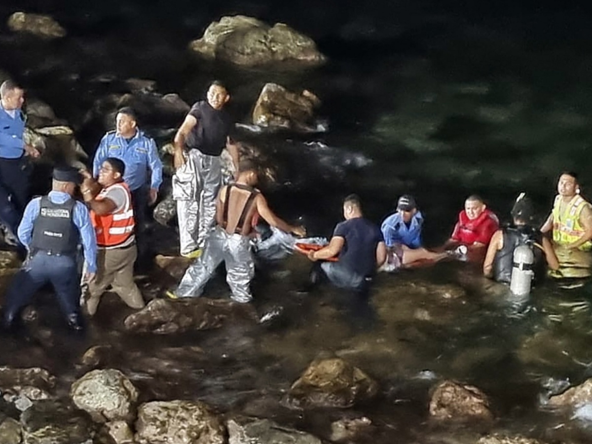 होन्डुरसमा जहाज दुर्घटना हुँदा कम्तीमा ७ जनाको मृत्यु