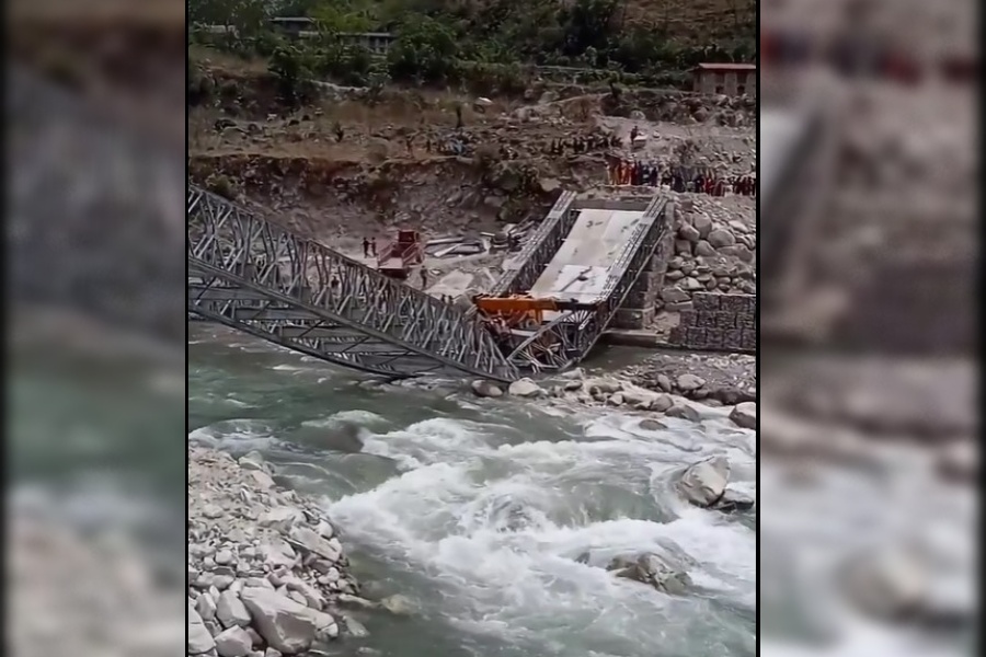 जाजरकोटमा बेलिब्रिज भाँचिँदा ९ जना घाइते