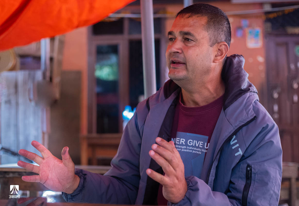 न्यायको लडाइँमा हिम्मत नहारेका उपप्राध्यापक चलाउने जसलाई राज्यले नै पटकपटक ‘हमला’ गर्‍यो