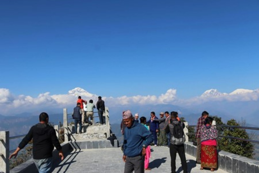 पर्यटकको रोजाइमा ‘बेलढुंगा’ 