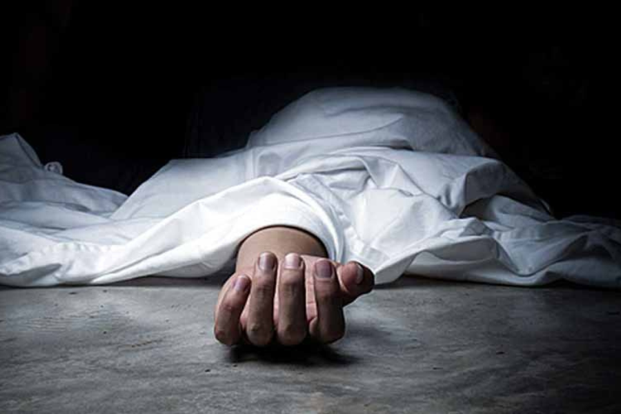 सुतेकै ठाउँमा मृत भेटिए मतदान अधिकृत