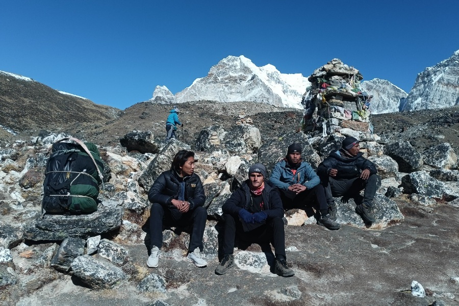 खुम्बुको पर्यटन जोगाउने भरियाहरू