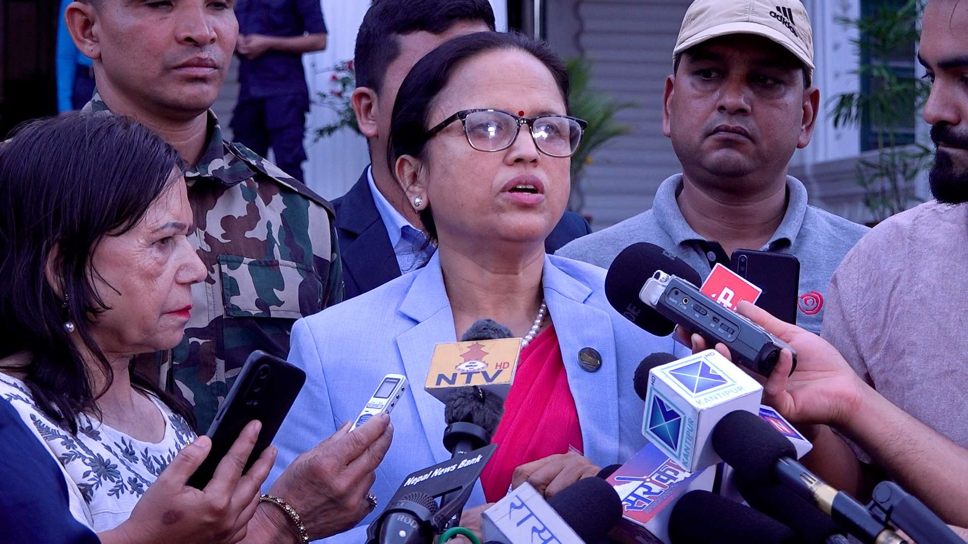 प्रधानमन्त्री दाहाल मोदीको शपथ समारोहमा सहभागी हुने, ११ देशका राजदूतलाई फिर्ता बोलाइयो