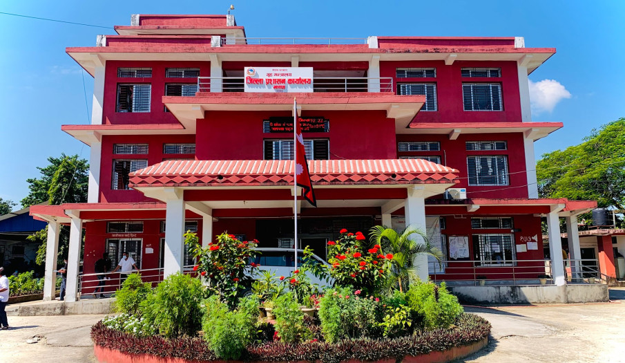 अस्पतालको शौचालयबाट कैदी फरार भएको घटना छानबिन गर्न समिति गठन