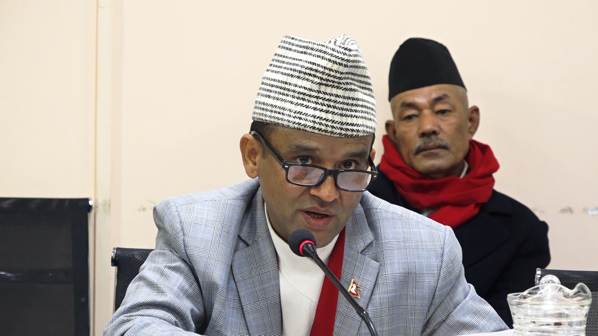 ‘आन्तरिक उत्पादन र बजार मागअनुसार खाद्यान्न मौज्दातमा देश असहज अवस्था’