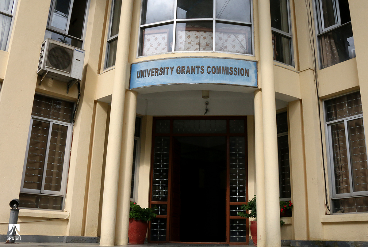 विद्यार्थी अभावले चल्न नसक्ने अवस्थामा पुगेका क्याम्पस : ‘मर्ज’मा लैजाने प्रयासमा त्रिवि