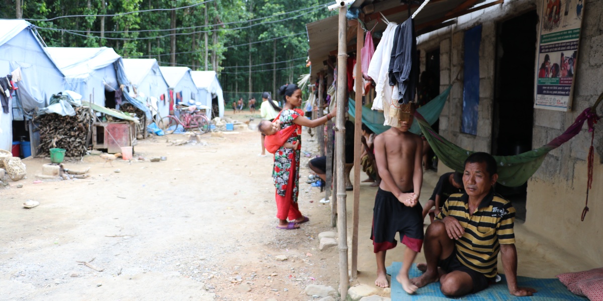 हुप्सेकोट पहिरो: विस्थापित परिवार ३ वर्षदेखि अस्थायी शिविरमा