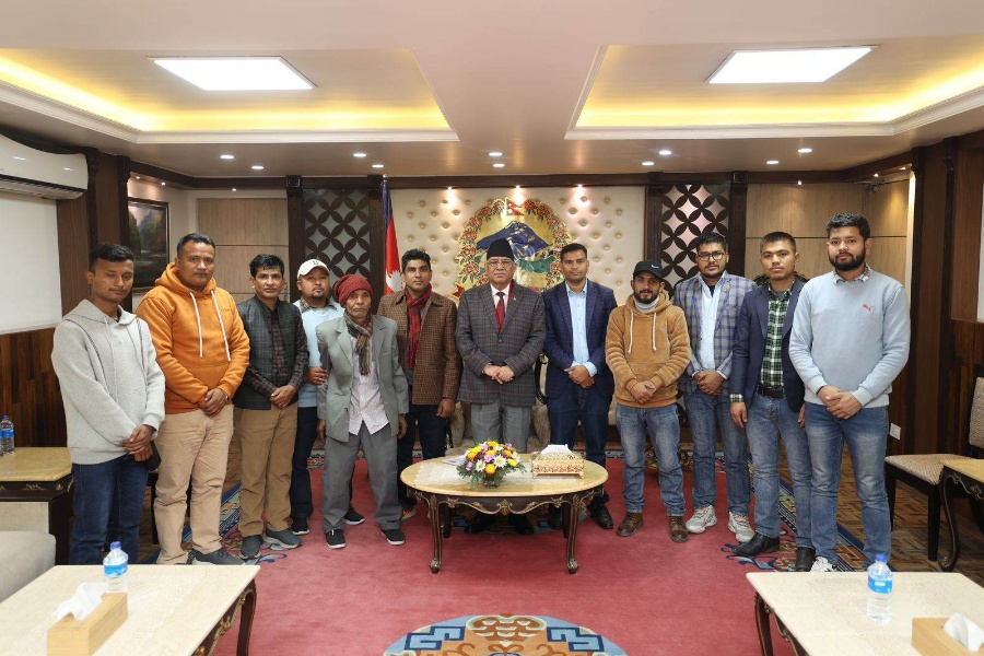 साउदी जेलमा रहेका कार्कीलाई नेपाल ल्याउन पहल गर्ने प्रधानमन्त्रीको प्रतिबद्धता