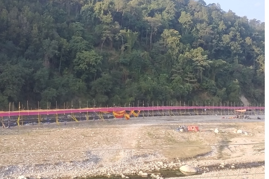 महोत्तरीमा सूर्य उपासनाको पर्व छठको तयारी