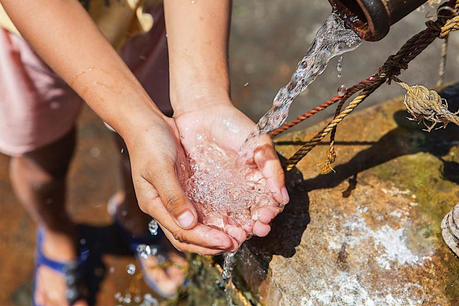 वोरिङको पानी पिउँदा पाकिस्तानमा ५ बालबालिकाको मृत्यु 