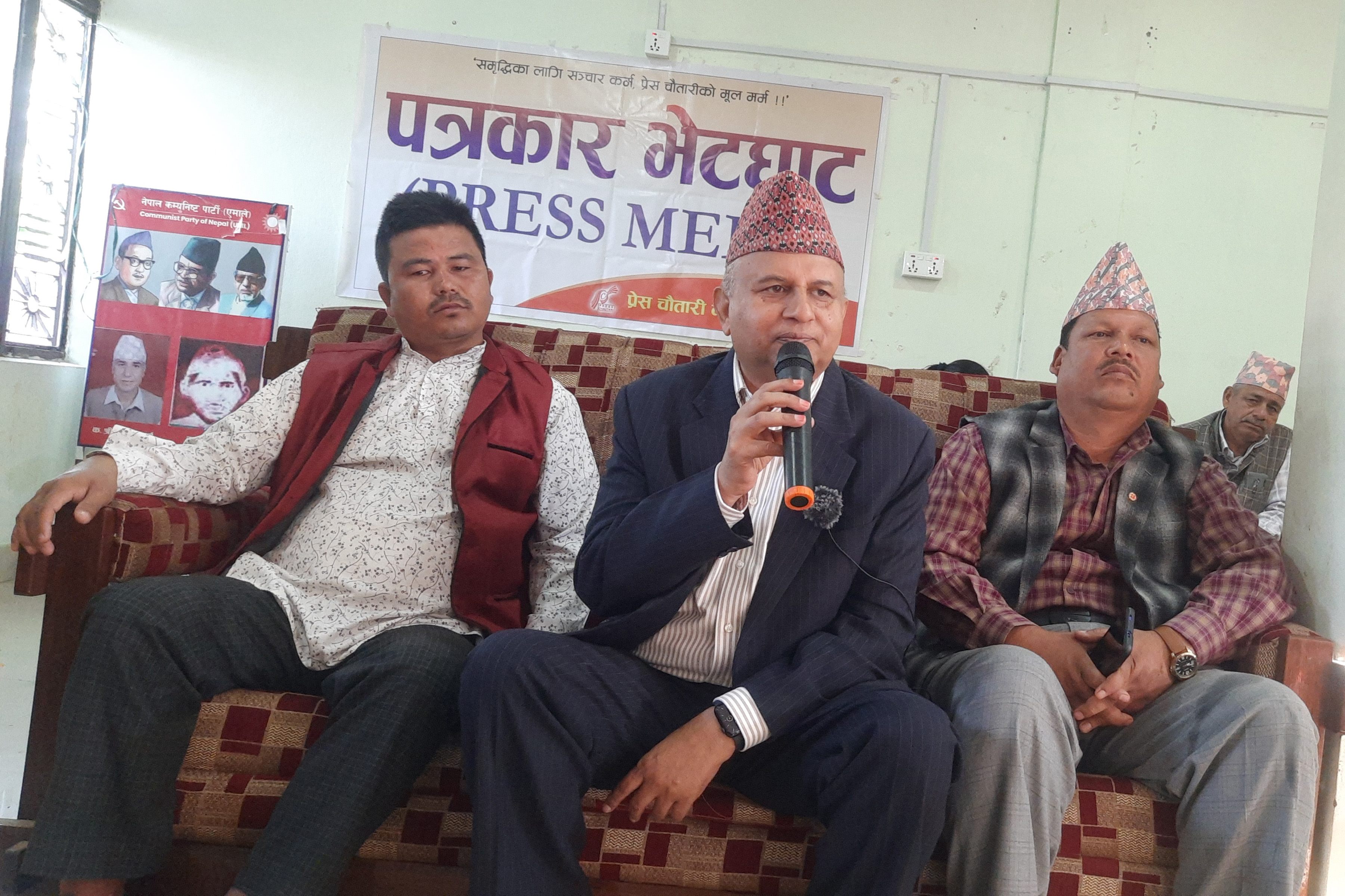 एमालेका लागि सरकार प्राथमिकता होइन : शंकर पोखरेल