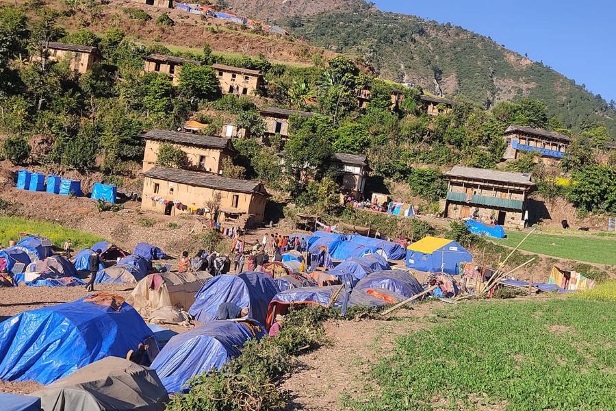 भूकम्प पीडितका लागि अस्थायी आवास निर्माण गर्न सुरक्षाकर्मी खटाइने