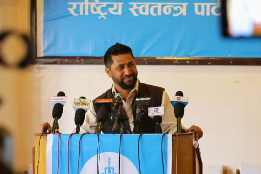 रास्वपा खारेजीको माग गर्दै निर्वाचन आयोगमा निवेदन