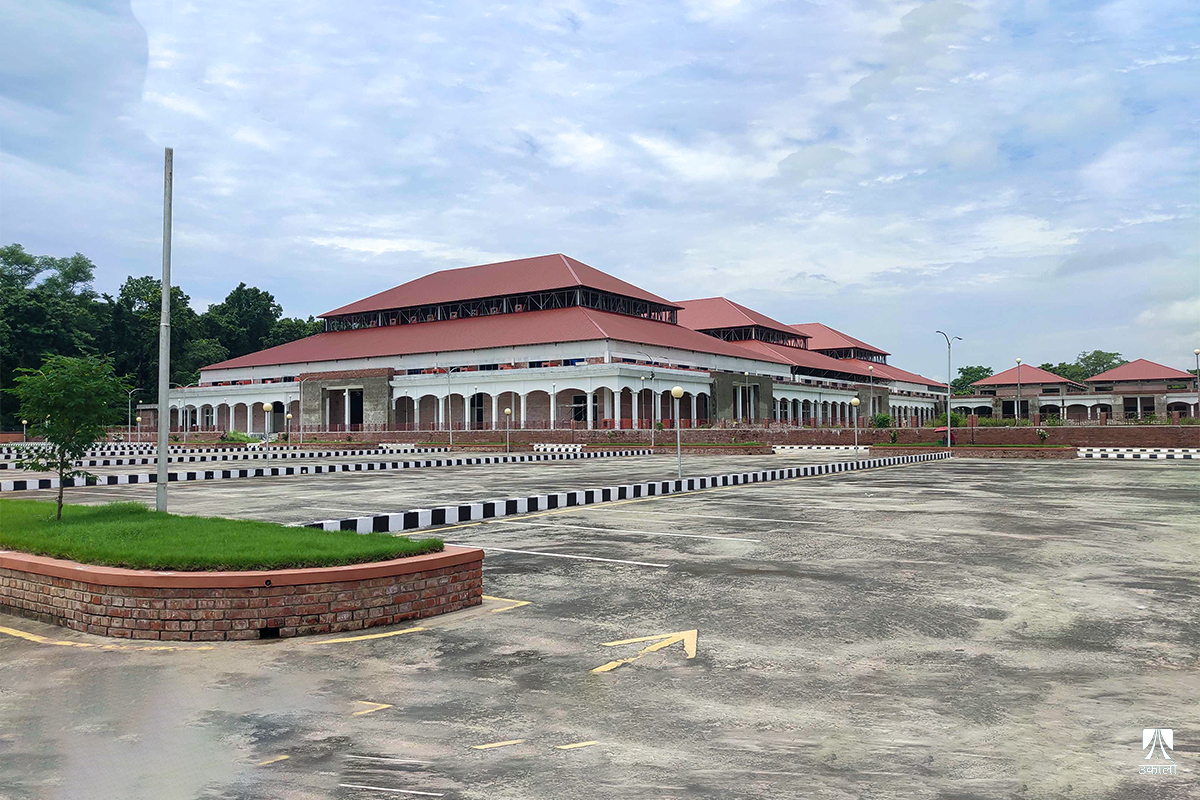 सवा अर्ब खर्चेर बनाइएको बुटवल अन्तर्राष्ट्रिय सम्मेलन केन्द्र प्रयोगविहीन, सञ्चालन खर्च धान्न मुस्किल